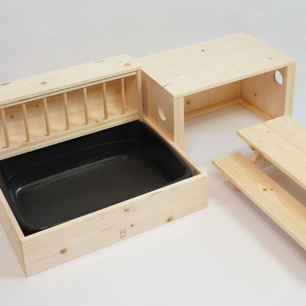 Jouw Konijn Freya hooiruif konijn XL met toiletbak