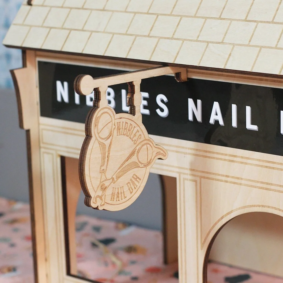 HayPigs Guinea Pig Village Nibbles Nail Bar schuilhuis hout