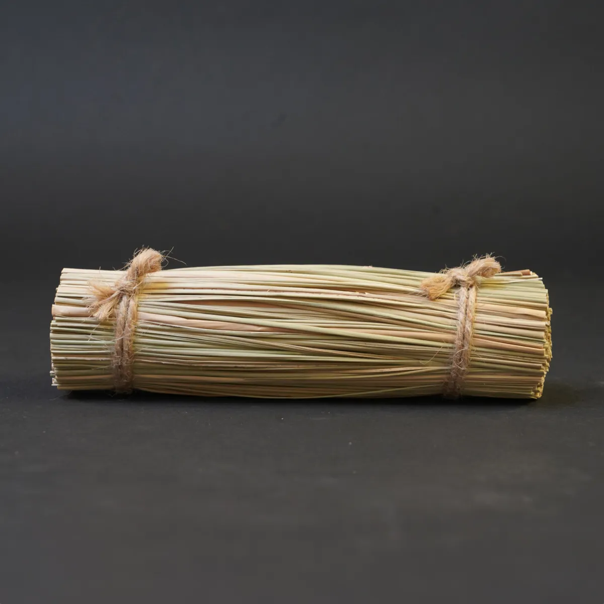 Jouw Cavia Crunchy Grass Toy grasspeeltje voor cavia gebit