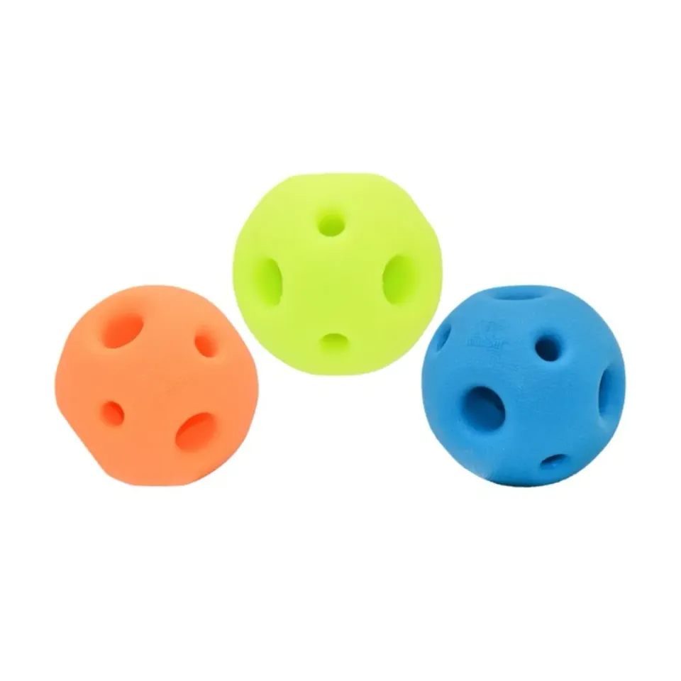 Nature First Breeze Ball hondenbal rubber luchtgaten