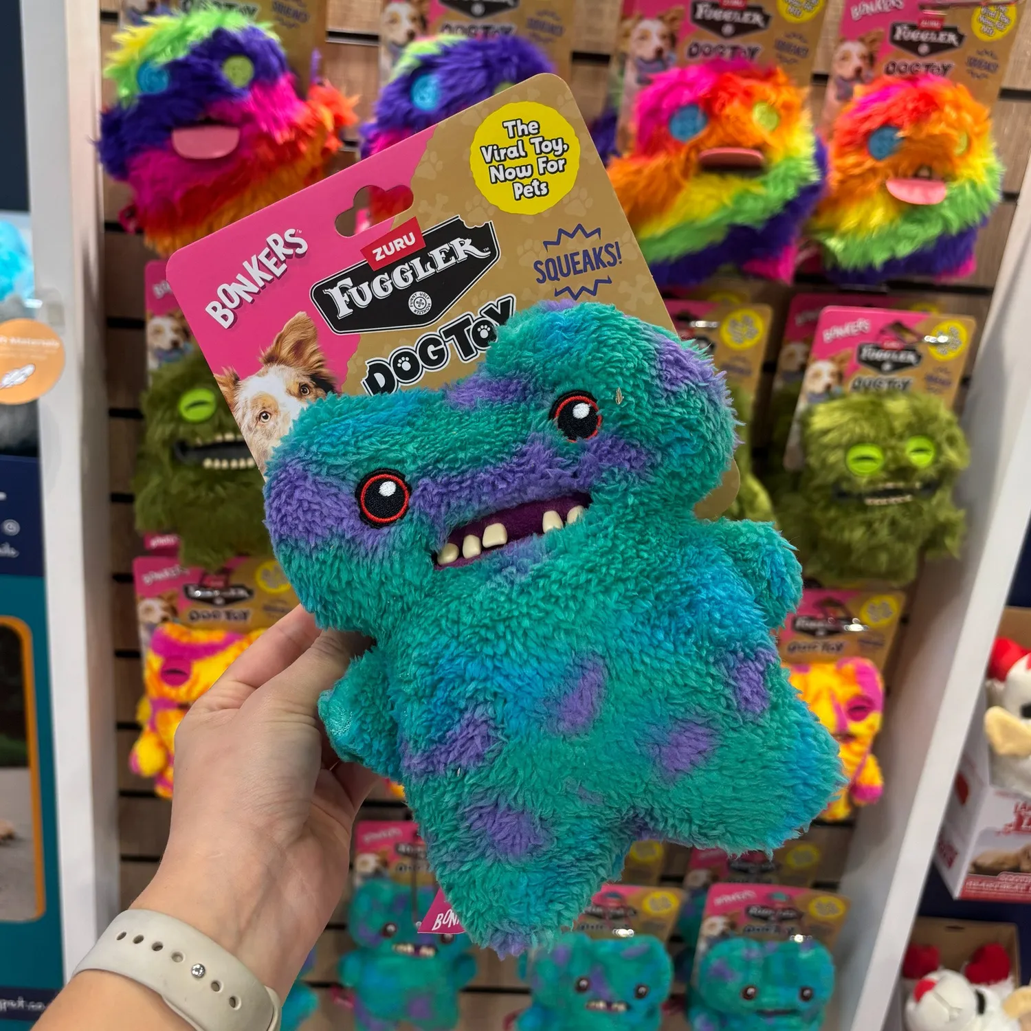 Nature First Fuggler Gaptooth Mcgoo Blue hondenknuffel 20 cm piep