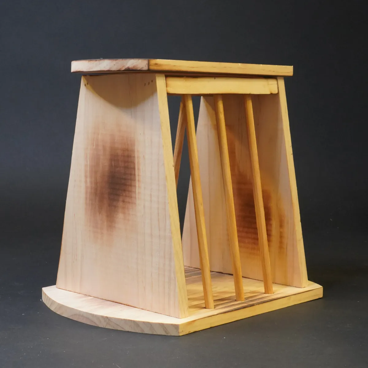 Jouw Cavia Hay Stand Square hooiruif hout harsvrij