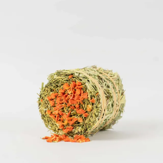 Jouw Konijn Originals Hay Cake Wortel hooisnack actief