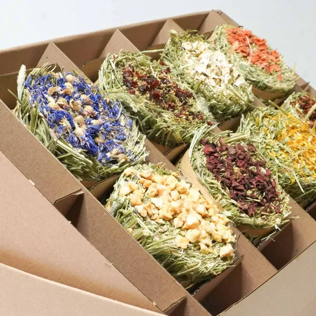 Jouw Konijn Originals Hay Cake Box hooicake set van 8