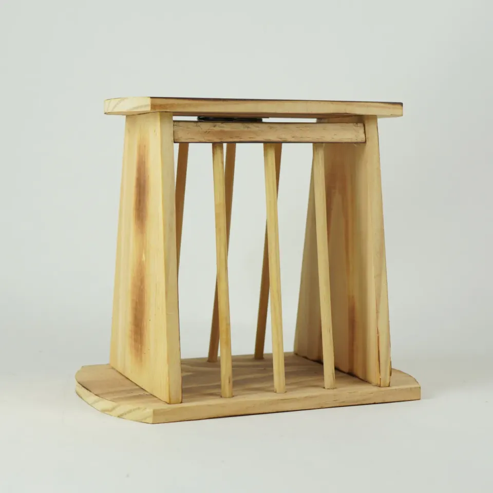 Jouw Konijn Originals Hay Stand Square hooiruif hout harsvrij