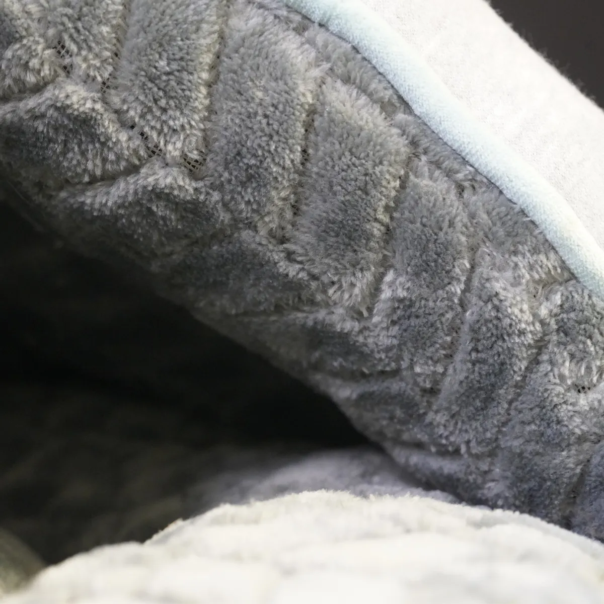 Jouw Cavia Iglo Grey slaaphuis grijs pluche voor cavia